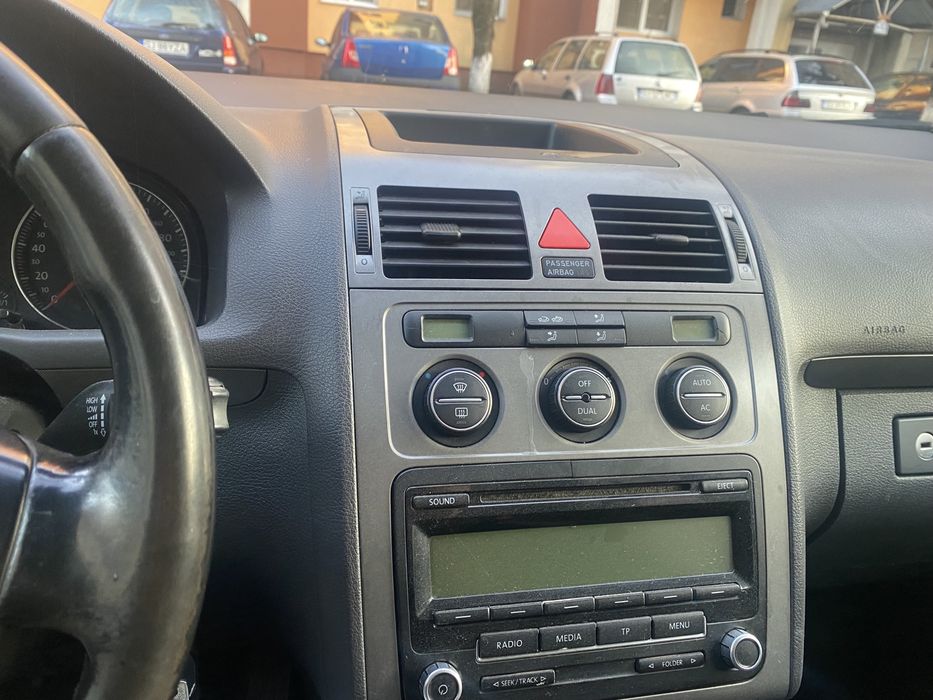 Turan  2009 motor 1.9 tdi 105 cai