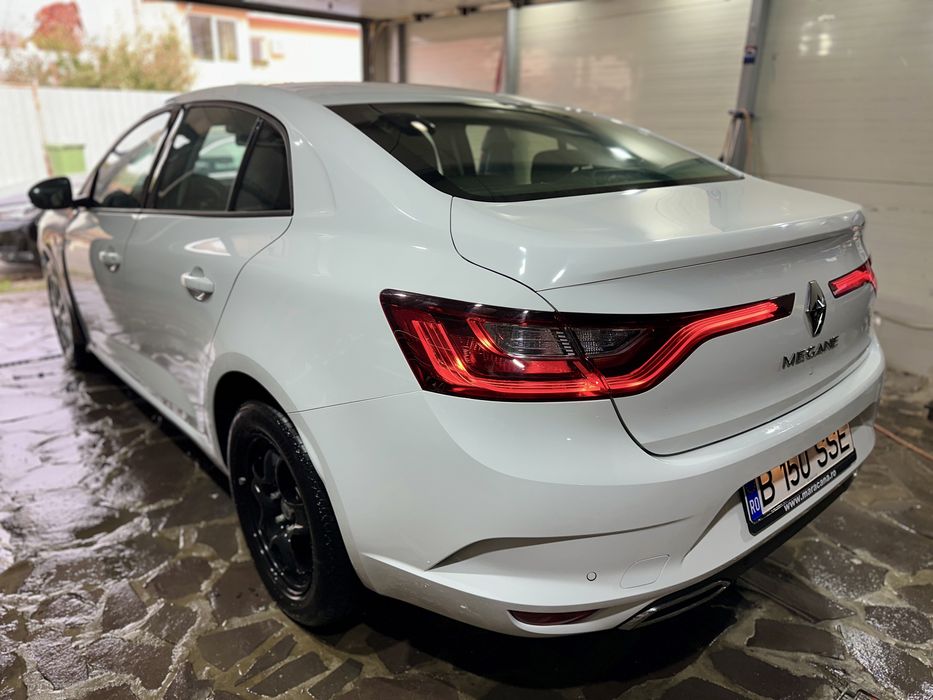 Renault Megane 2025 1.5Dci 4600km Usor Avariat / Avariat