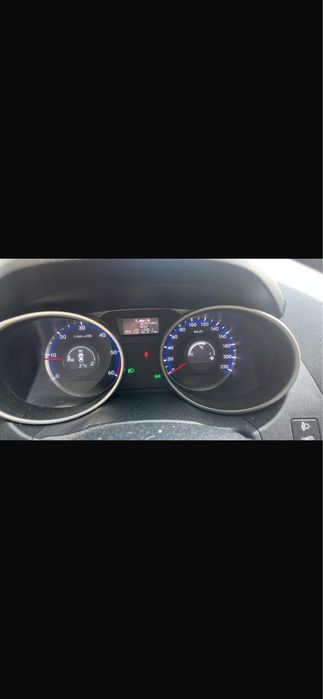 HYUNDAI ix35 2012 — imagine 3