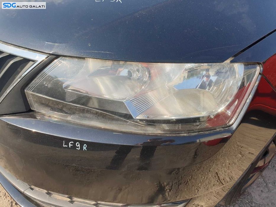 Far Stanga Skoda Rapid 2012 - 2017 Cod 5JC941017 [C1569]