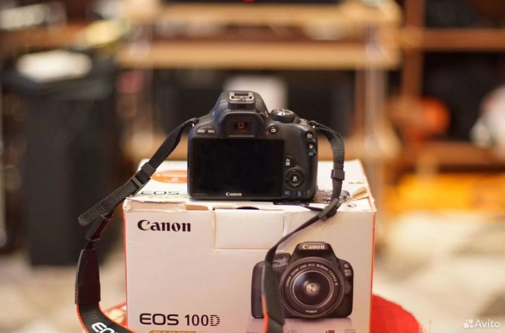 Canon 100d + объектив (аналог 600D)
