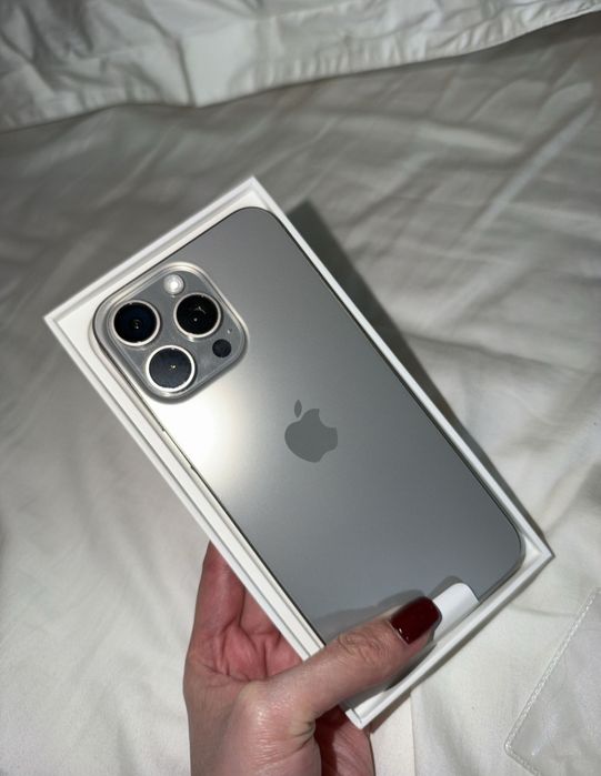 iPhone 15 pro 256gb