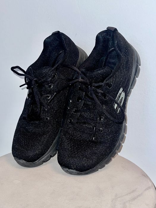 Sketchers маратонки