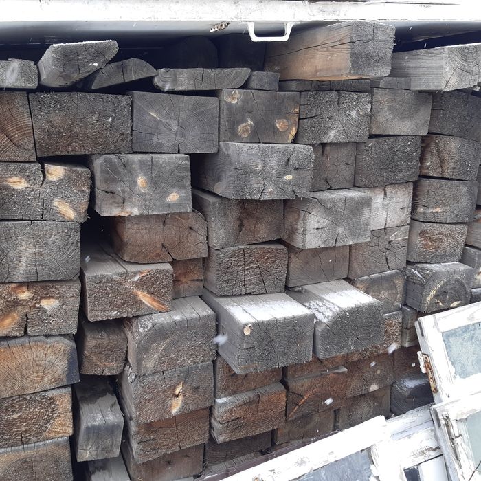 Брус 2800×200×120, в придачу доски 50