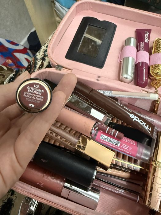 Продам помада KIKO