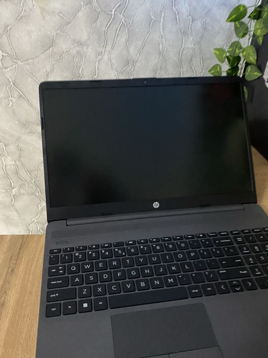 Ноутбук HP 250 G9