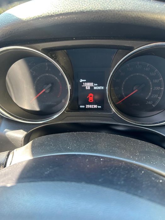 Vand Peugeot 4008, 2013