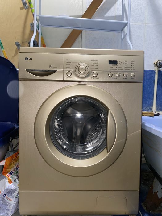 Стиральная машинка LG автомат