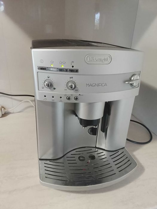 Кафемашина Delonghi автомат