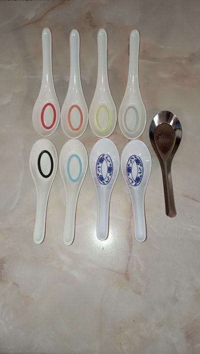 lingura din portelan