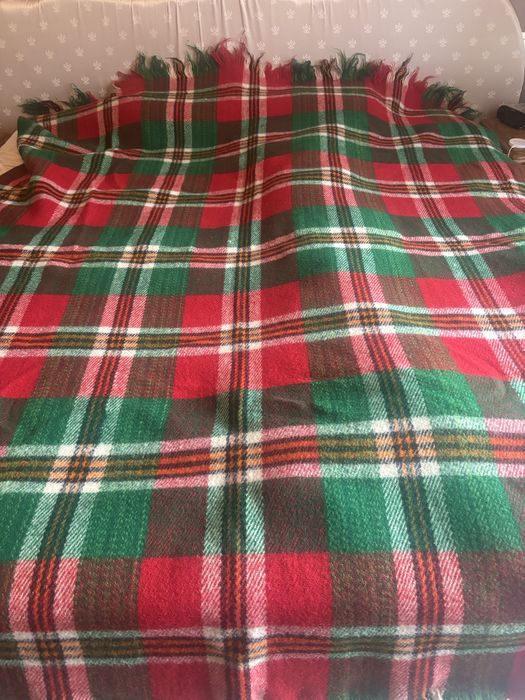 вълнени одеала 2.15 х 1.95  два броя