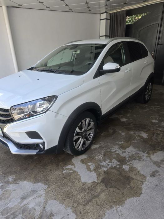 Продается Lada xray cross
