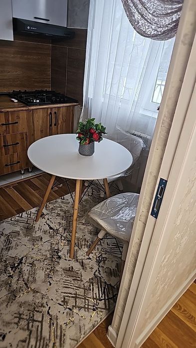 Срочно сдам квартиру Чиланзар 11. Метро рядом . Однокомнатная