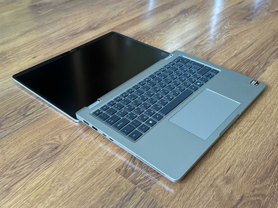 ЧИСТО НОВ 14' WUXGA Ryzen AI 5 Pro 340 DELL Pro 14 Plus PB14255 32GB LPDDR5/512GB NVMe/3г. Гаранция