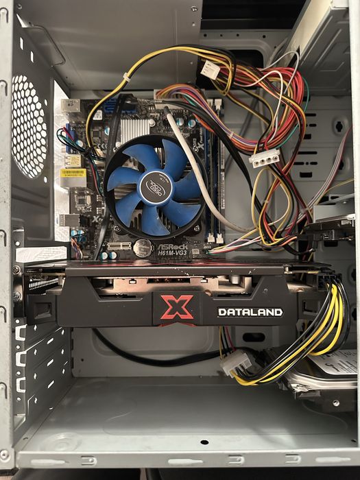 Продам комьютер и мониторы