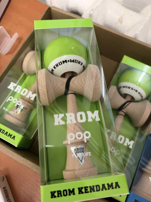 KROM Pop Kendama