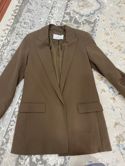 Пиджаки от Zara и Stradivarius MGN
