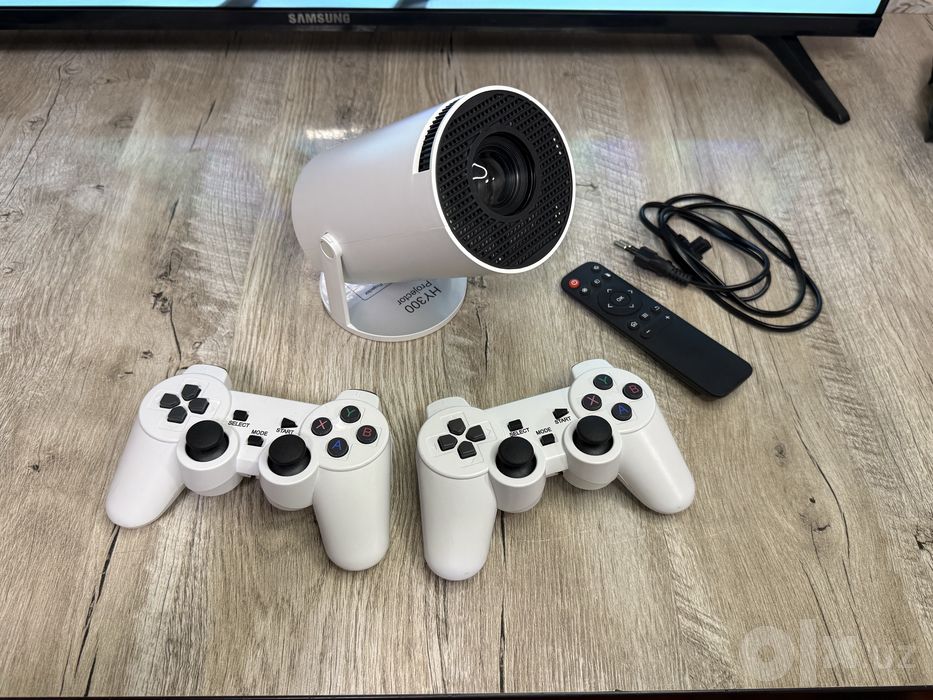 Smart projector HY300