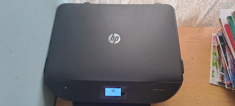 Vând model imprimantă HP ENVY Photo 6230 All-in-One.