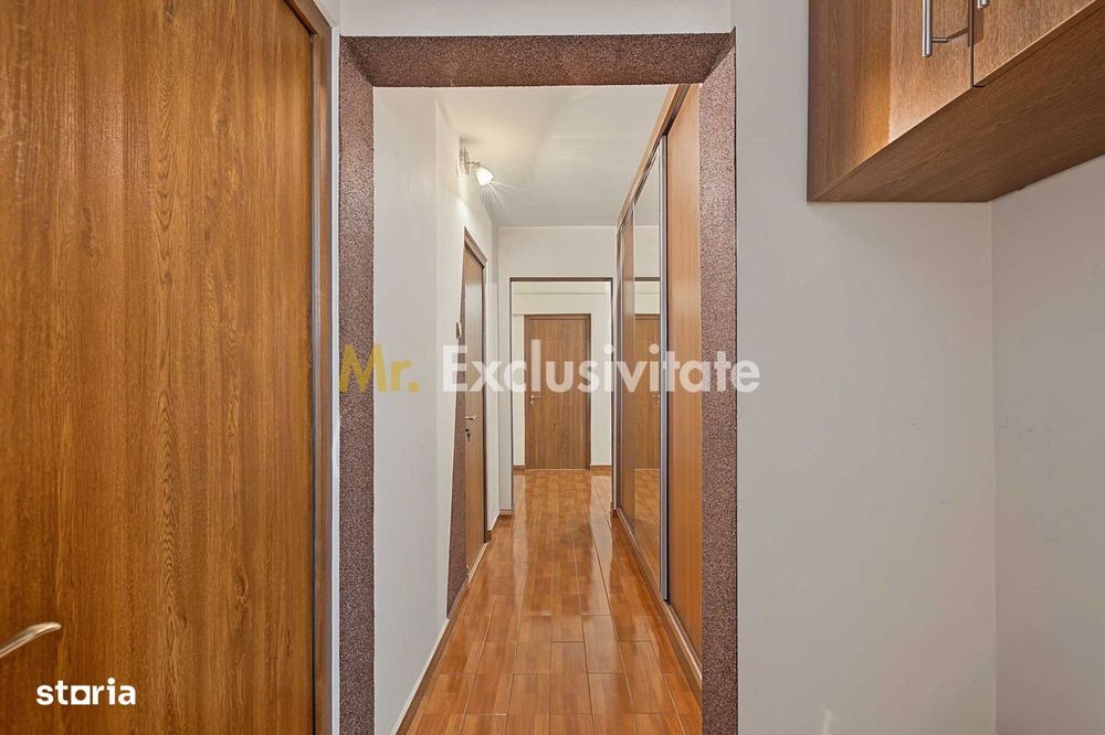 Apartament cu 3 camere decomandat etaj intermediar