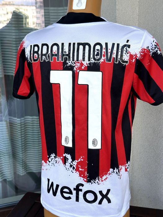 Мъжка футболна тениска Puma (AC Milan | Zlatan Ibrahimović) - размер S, Много добро състояние