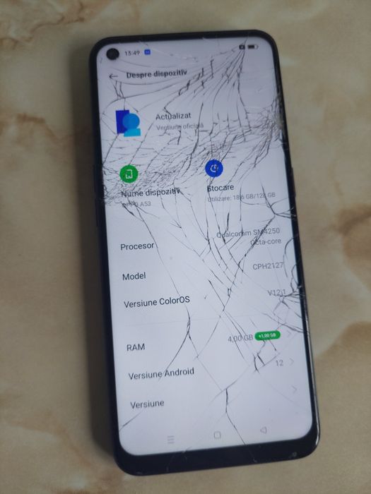 Vând Oppo A53 de 128Gb [cu sticla spartă dar perfect funcțional] //poze reale