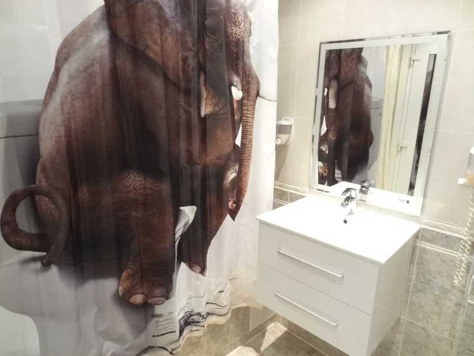 Дава се под наем Едностаен апартамент в к.к. Слънчев бряг - 63 кв.м за 663 € - Снимка #2