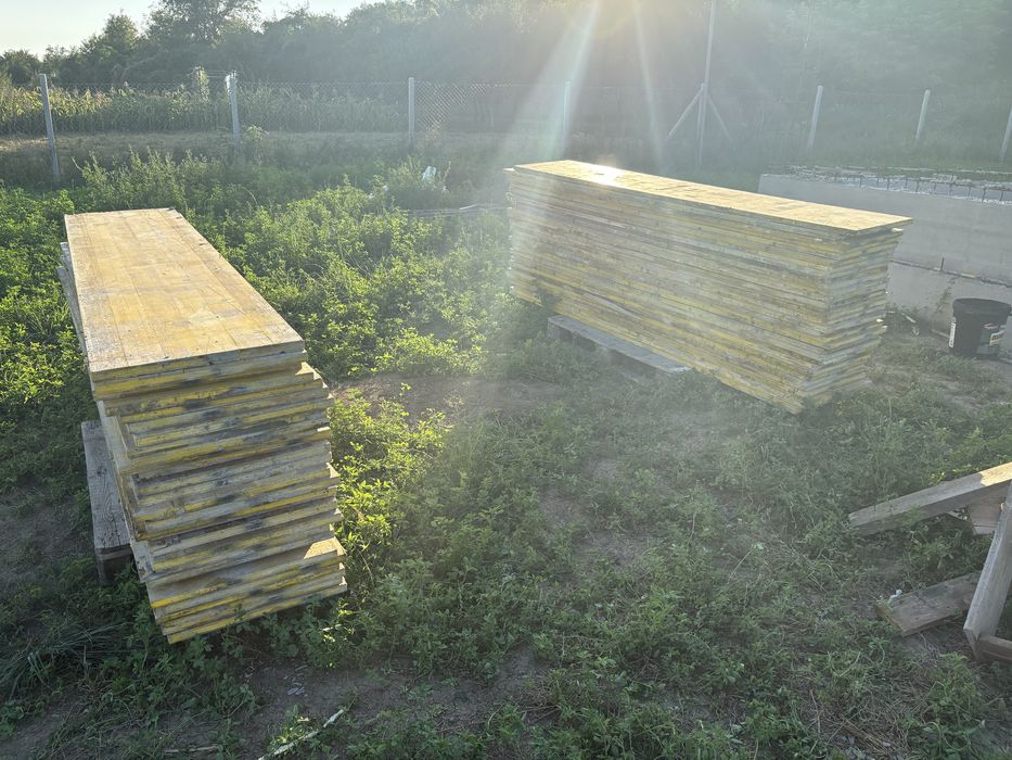 Cofraje tip doka de inchiriat -18 lei