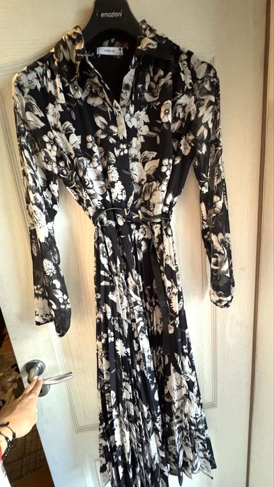 Mohito M размер рокля, Stradivarius