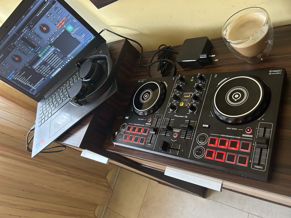 DJ контролер Pioneer DJJ-200 и периферия