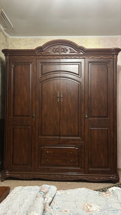 Продам шкаф деревяный лдсп