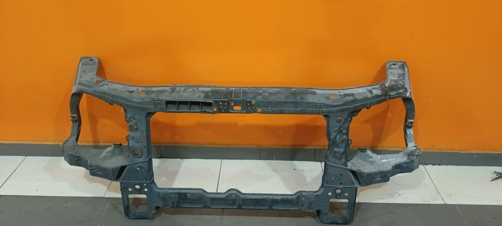 Телевизор, передний морда голый гранд старекс