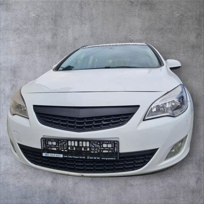 Furtun admisie Opel Astra J alb Y40R 1.7 cdti 92 kw A17DTR