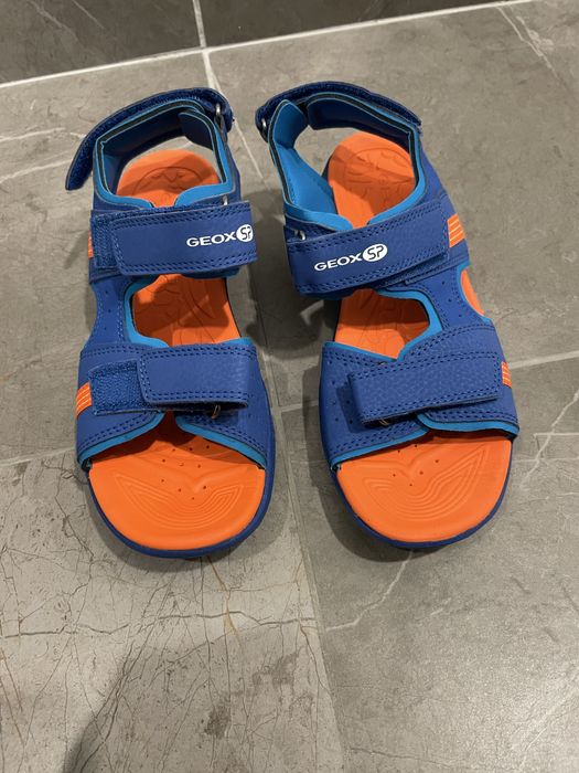 Сандали Geox 34 номер, чисто нови!!
