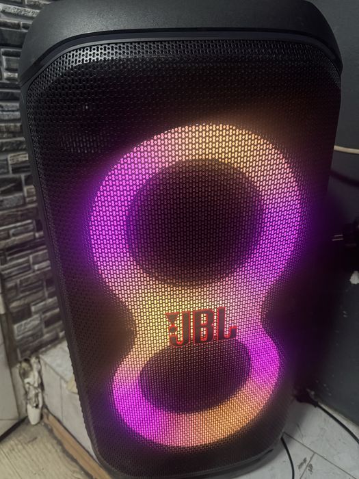 преносима тонколона JBL  Party box 320  250w 18часа батерия