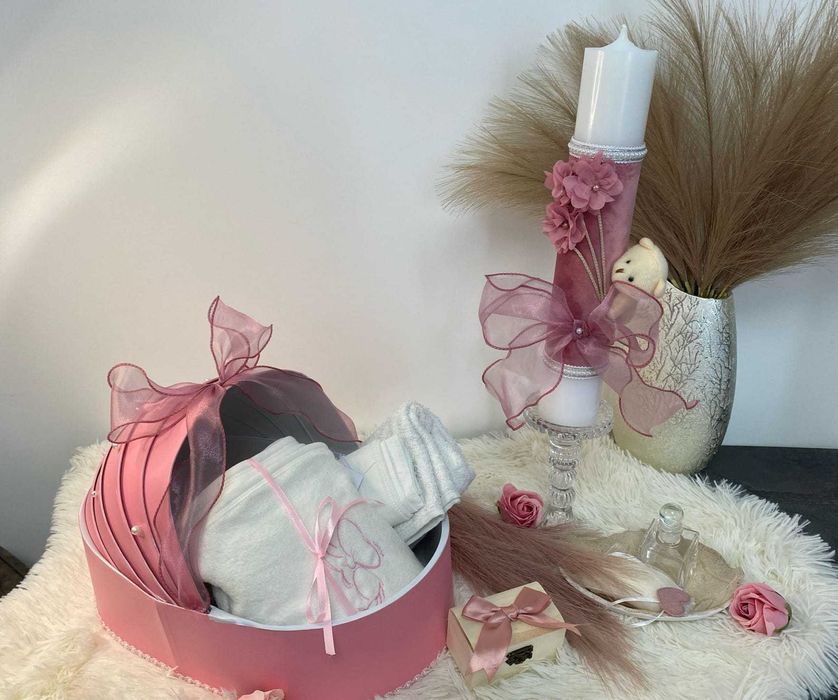 Set complet trusou botez cu lumanare imbracata in catifea roz
