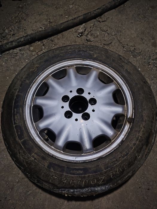 Запчасти на мерс цешка 180