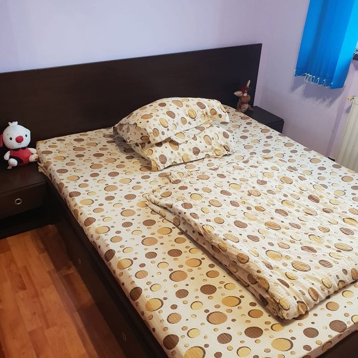 Închiriez apartament
