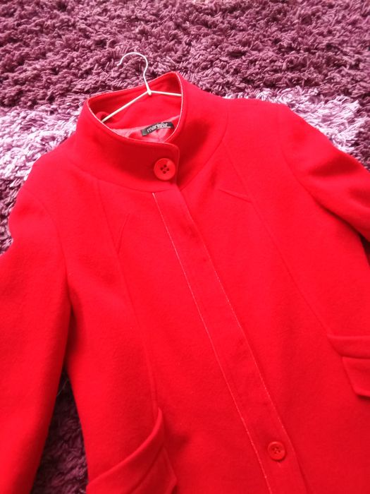 Palton dama superb roșu.