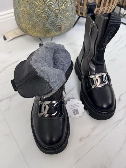 Распродажа Новой детской обуви