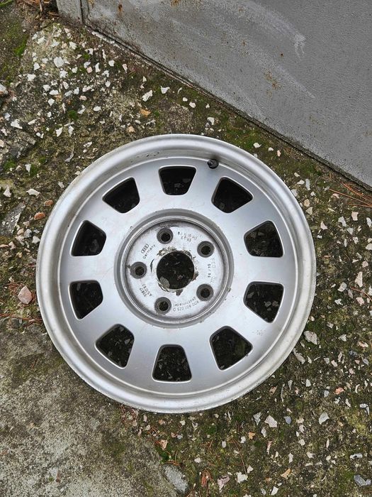 15'' Продавам Лети джанти за Ауди А4/А6 15 цола 5 болта