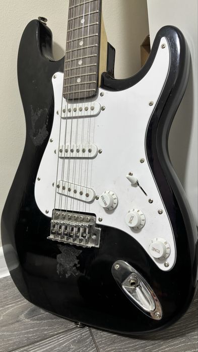 СРОЧНО электрогитара Terris