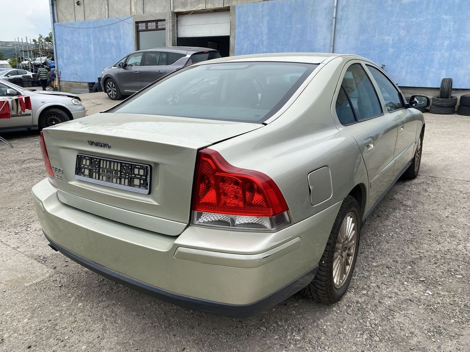 Dezmembrez piese Volvo S60
