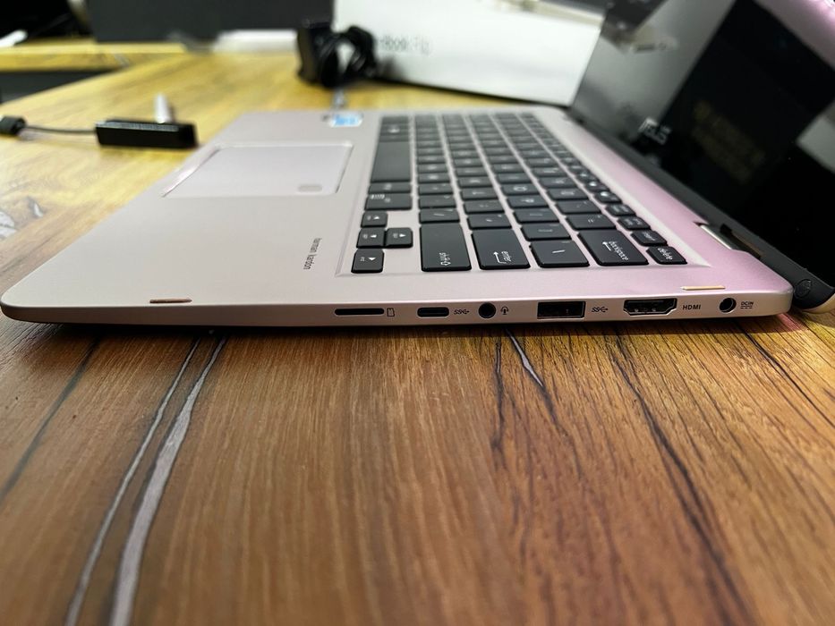 Vand Laptop Asus ZenBook Flip 14