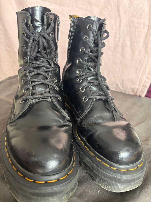 Обувки Dr. Martens
