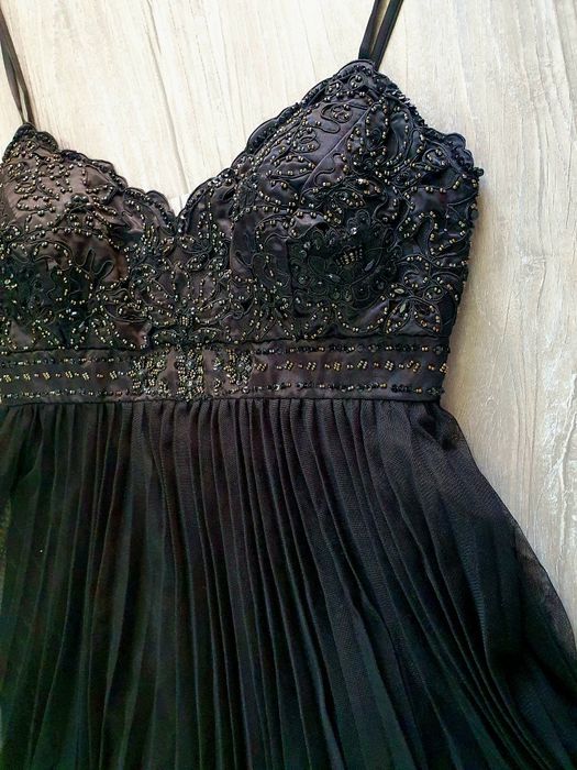 Черна рокля плисе- 15лв