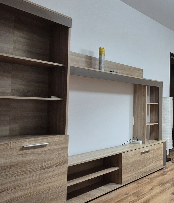 biblioteca tv sufragerie/living