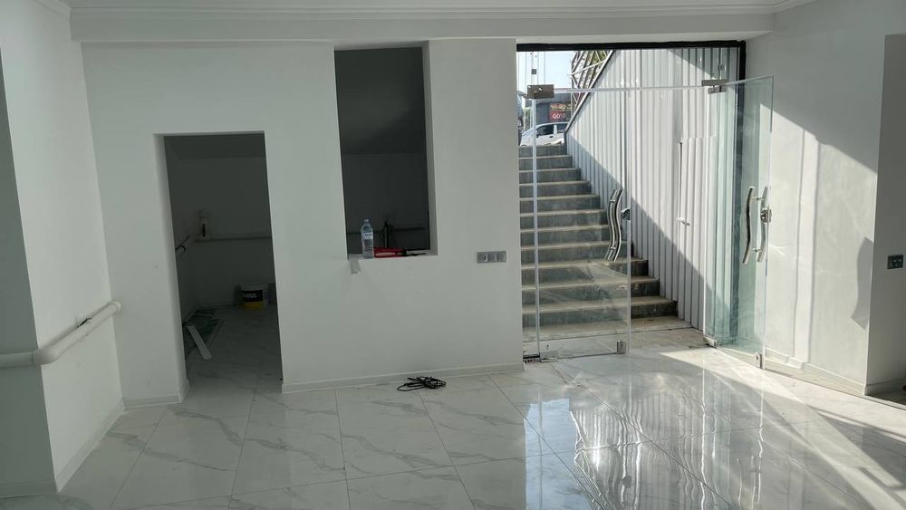 Аренда магазин. 200 кв. Гуливер поворот