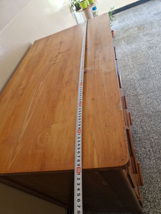 Дървен скрин от старо време