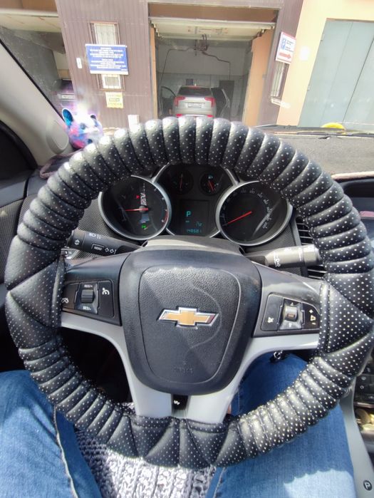 Продается Chevrolet Cruze 2011 г. 1.8. Автомат